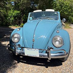 1962 Volkswagen “Beetle Cabriolet” in Gulf Blue