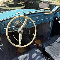 1962 Volkswagen “Beetle Cabriolet” in Gulf Blue