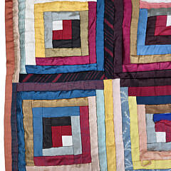 Vibrant American Log Cabin Patchwork Quilt, early 20th Century