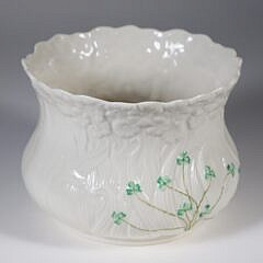 Belleek Fine Parian Daisy Cache Pot