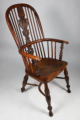 English Yew and Elmwood Windsor Armchair, early 19th Century