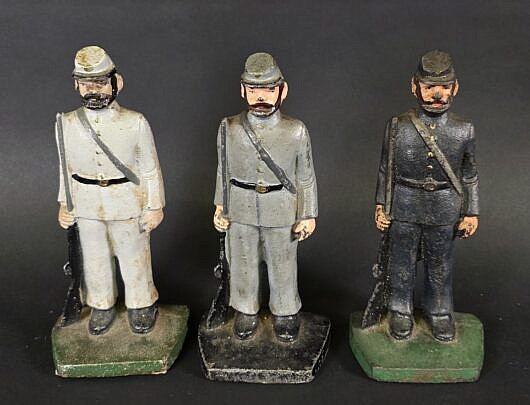5002-955 Cast Iron Soldiers A