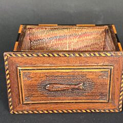Antique American Fox Art Relief Carved Fish Box, 19th century