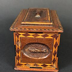 Antique American Fox Art Relief Carved Fish Box, 19th century
