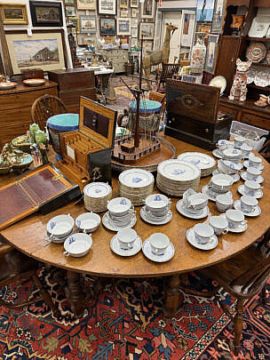 Americana, Fine Art, Marine Auctions ~ August 1 & 2 at 9:30am Preview 15