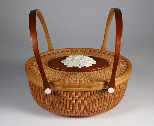 Alan S.W. Reed Oval Double Swing Handle Nantucket Friendship Basket, circa 2011