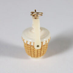 Nap Plank Miniature Round Swing Handle Nantucket Basket Pendant