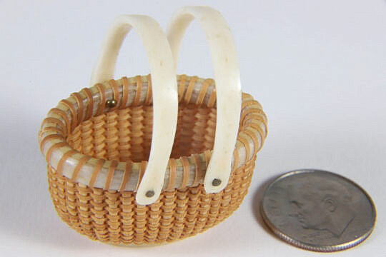 Nap Plank Miniature Double Swing Handle Oval Nantucket Basket Pendant