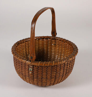 Mitchy Ray Small Round Swing Handle Nantucket Basket