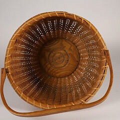 Mitchy Ray Round Swing Handle Nantucket Basket