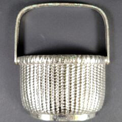 Vintage Cast Metal Gilt Nantucket Basket Door Knocker