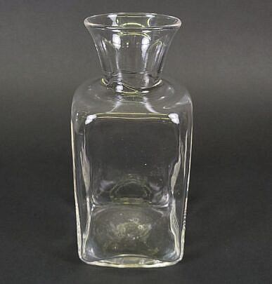 1966-1865 Pearce Square Vase A
