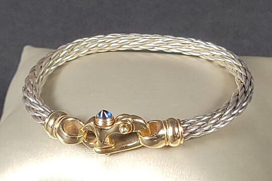 1974-1865 Guy Beard Bracelet A