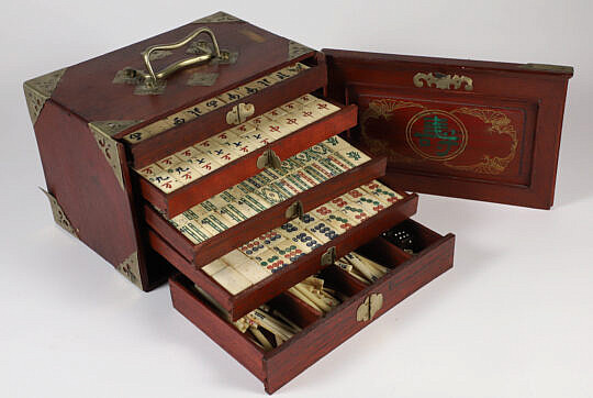 Vintage Mah Jong Set in Fitted Box