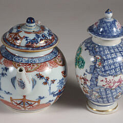Chinese Export Porcelain Tea Caddy and Teapot, 18th Century
