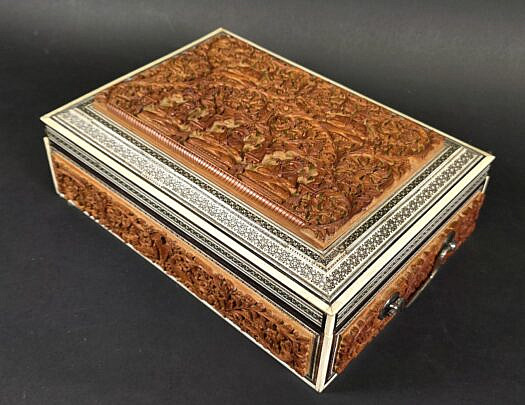 5156-955 Carved Inlaid Box A