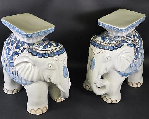5175-955 Elephant Stools A