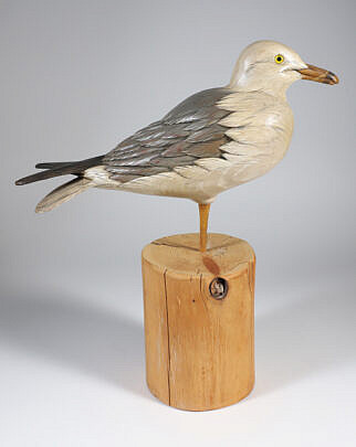 Will and Key Lako Carved Ring Billed Gull c. 1986