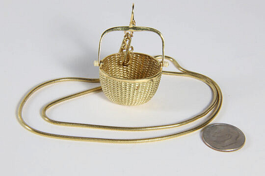 Signed Diana Kim England 18k Yellow Gold Limited Edition Nantucket Basket Pendant and Chain