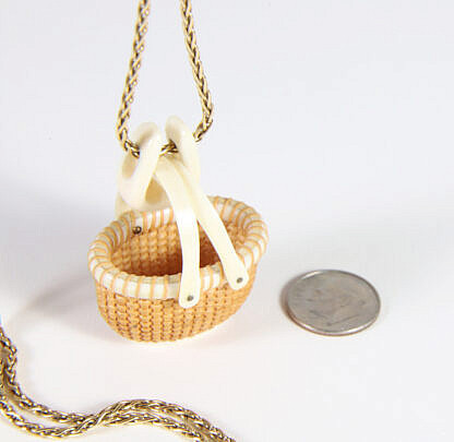 Fine Nap Plank Miniature Double Swing Handle Nantucket Basket Pendant