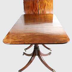 Antique English Cross Banded Mahogany Triple Pedestal Dining Table, 19th Century