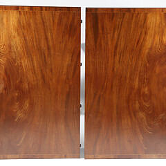 Antique English Cross Banded Mahogany Triple Pedestal Dining Table, 19th Century