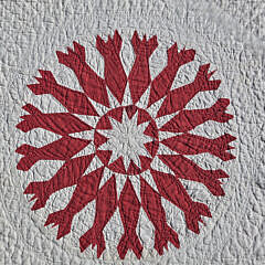 American Antique Red and White Mariner’s Compass or Sunburst Design Patchwork Quilt