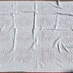 American Antique Red and White Mariner’s Compass or Sunburst Design Patchwork Quilt