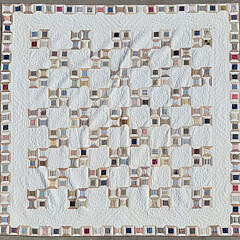 American Vintage "Thread Spool" Patchwork Quilt circa 1920