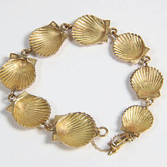 18k Yellow Gold Scallop Shell Bracelet